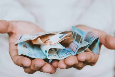 Cómo ahorrar impuestos legalmente de cara al cierre del ejercicio fiscal